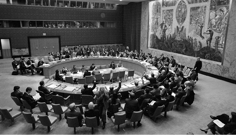 The UN Security Council unanimously adopts Resolution 1272, establishing the UN Transitional Administration in East Timor, 25 October 1999. [UN Photo/Susan Markisz]
