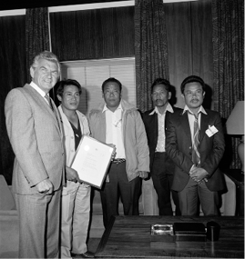 The Australian Prime Minister, RJL (Bob) Hawke (left), meets with a delegation from the Cocos (Keeling) Islands, Canberra, 1984. [National Archives of Australia]