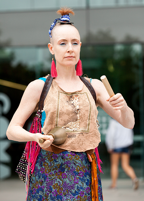 Outdoor performer at work 