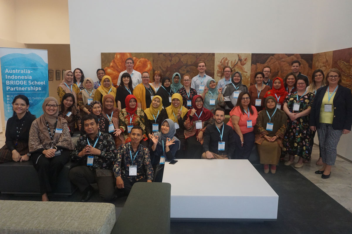 Group photo of the 2019 Australia-Indonesia BRIDGE participants.