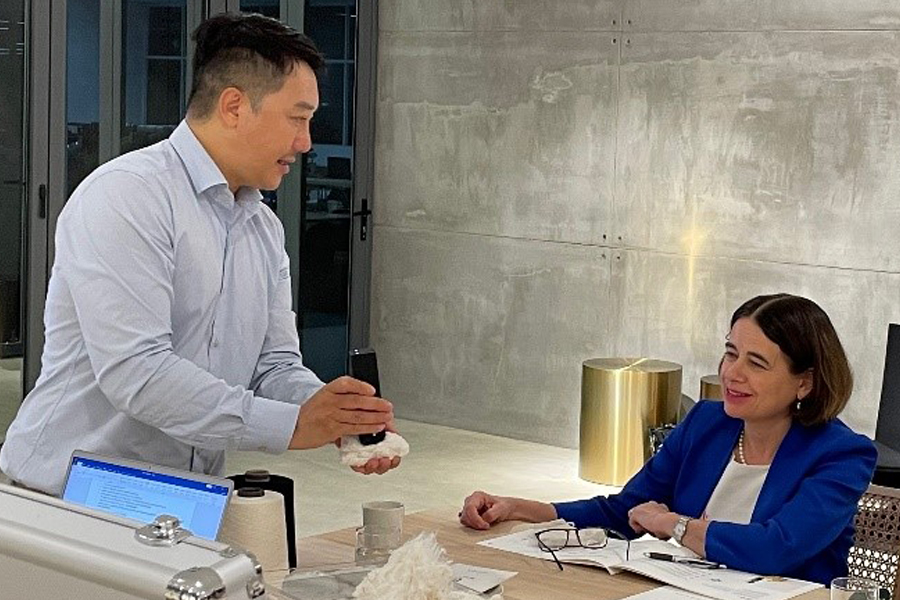 Fashion Enterprise founder, Rodney Thanh, explains FibreTracing technology to Australian Ambassador to Vietnam, Robyn Mudie during her visit in February 2022.