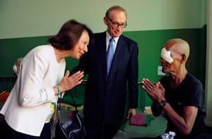 Photo of Mr and Mrs Carr meeting a patient
