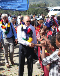 Senator Carr with PNG Foreign Minister Rimbink Pato, Enga, PNG Highlands