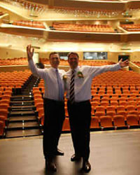 Photo of Trade Minister Craig Emerson and Richard Marles at the Guangzhou Opera House