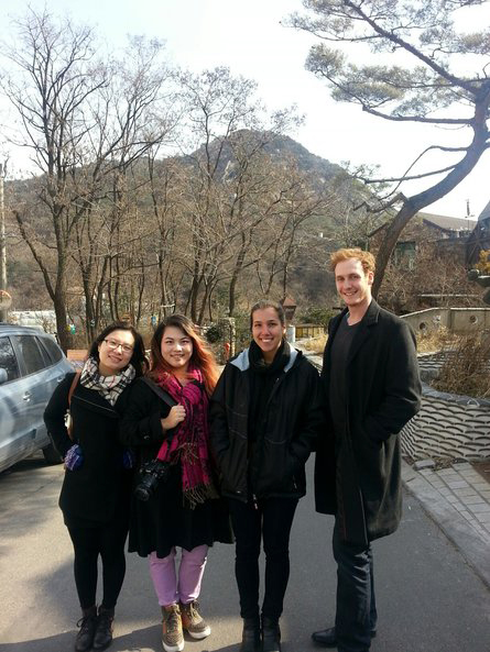 Elliot Brennan, Joanna Chen and fellow media interns in Seoul (Photo_Jinny Lee)