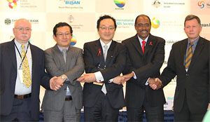 Photo of Zahid Hussein, Byungyoll Jun, Myung-Hwan Cho, and Michel Sidibé