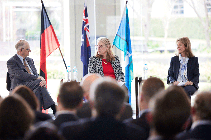 . US Ambassador Caroline Kennedy joined DFAT Secretary Jan Adams in a panel discussion on economic engagement in the Indo-Pacific, moderated by Emeritus Professor Peter Drysdale from the Australian National University