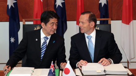 Shinzo Abe and Tony Abbott at the JAEPA signing ceremony.