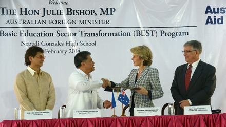 Foreign Minister Julie Bishop and Bro. Armin Luistro FSC, Education Secretary, signing the Memorandum of Subsidiary Arrangement for the Basic Education Sector Transformation (BEST) Program