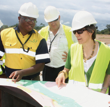 High Commissioner to Ghana, Joanna Adamson, being briefed by Australian mining company, Noble Gold Bibiani Ltd, officials on their operations, Bibiani, Western Ghana, 5 July 2013