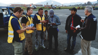 Jeff Roach briefs CRT, Nepal, April 2015