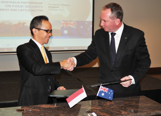 Signing Australia–Indonesia food security terms of reference, August 2014