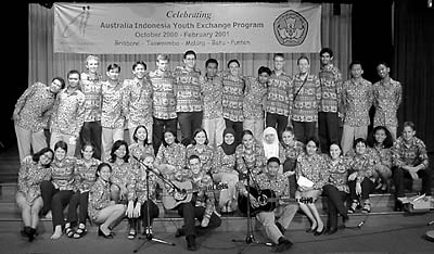 Group of Indonesian and Australian students on stage