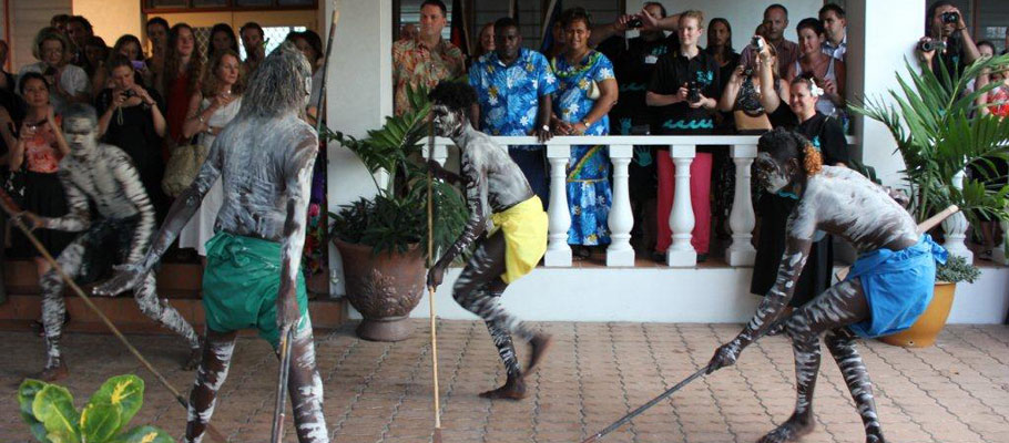 Mr Marles with Prime Minister Lilo and other guests watching Australia's Chooky Dancers perform at the Australian High Commissioner's official welcome for the Australian delegation to the Festival of Pacific Arts.