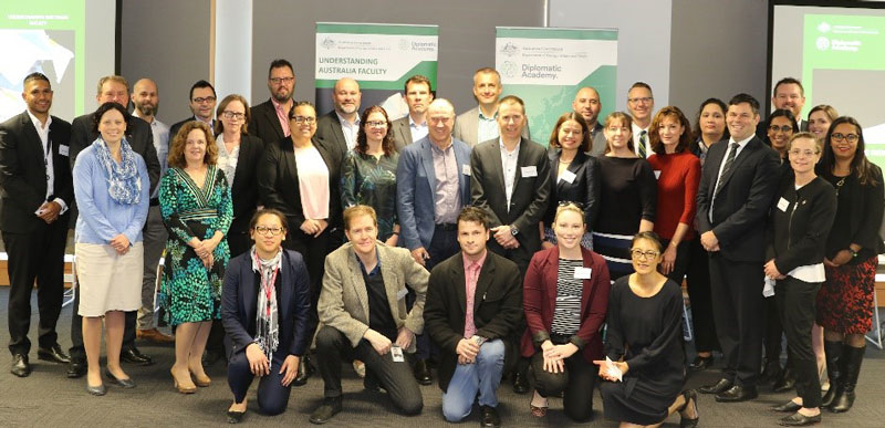 Group photo of participants on the Understanding Indigenous Australia course.