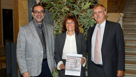 Pictured from l to r: Prof Dr Christian Köberl, Director General of the Natural History Museum Vienna; Prof Christa Riedl-Dorn, Head of Archives for the History of Sciences, Natural History Museum Vienna; Ambassador David Stuart. Copyright: NHM/Kracher 