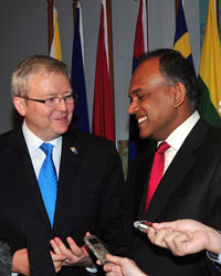 Photo of Foreign Minister Kevin Rudd with a counterpart
