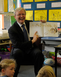 Photo of Foreign Minister Kevin Rudd in a primary school in Christchurch, New Zealand