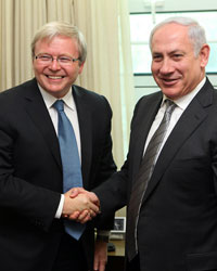 Photo of Australian Foreign Minister Kevin Rudd shaking hands with Israeli Prime Minister Benjamin Netanyahu in Israel