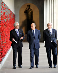 Photo of Kevin Rudd and French Foreign Minister Alain Juppé at the Australian War Memorial