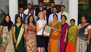 Foreign Minister Julie Bishop in centre of photo with several Australia Award recipients