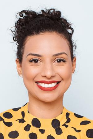 Headshot of Sandra Elhelw