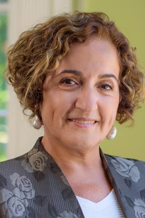 Headshot Professor Hala Zreiqat AM