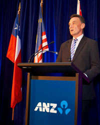 Photo of Dr Craig Emerson giving a speech at the Trans-Pacific Partnership Agreement negotiations